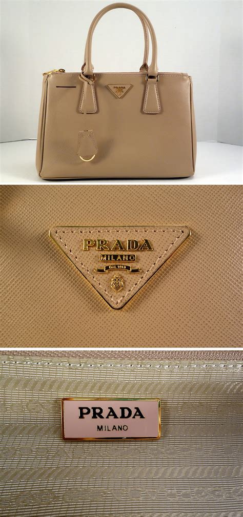 a href http www.voguebagmall.com aaa-prada-bags-replica-online.html|false prada purse.